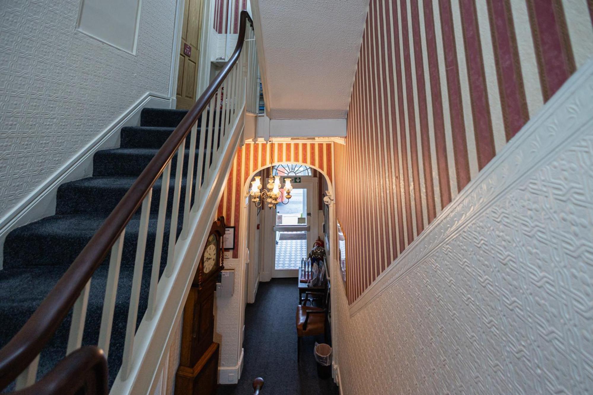 Gresham Guest House Веймут Екстер'єр фото